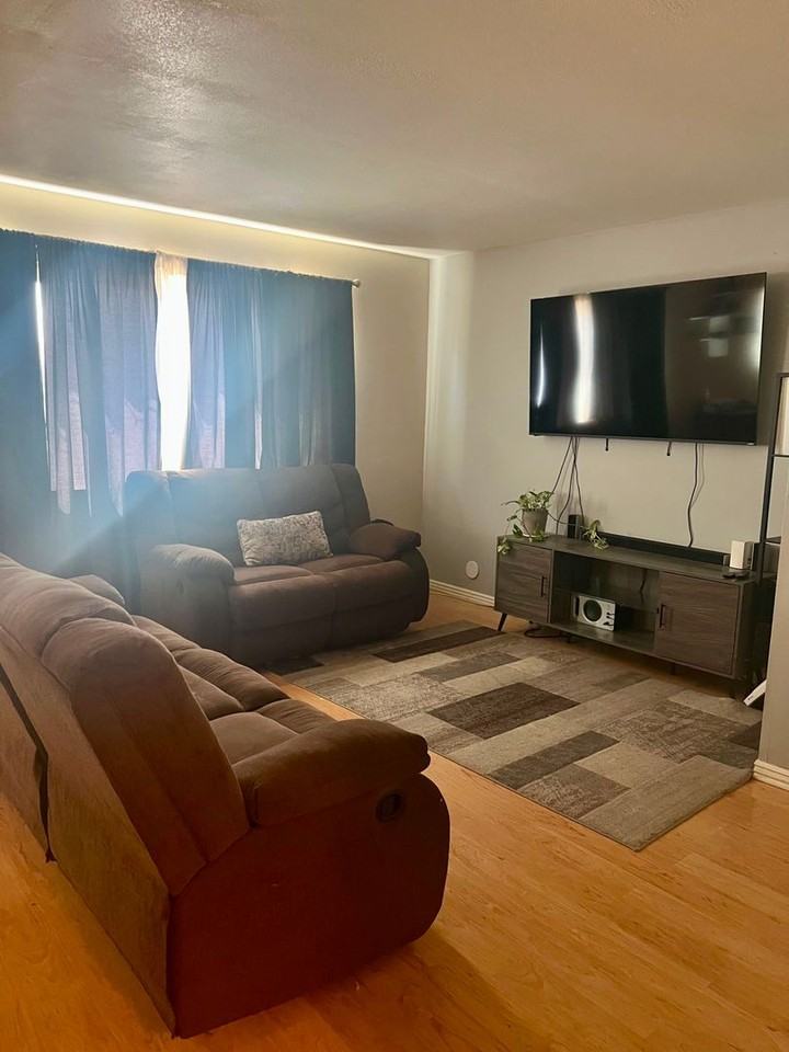 1270 N Waterman Ave - Photo 4 of 10