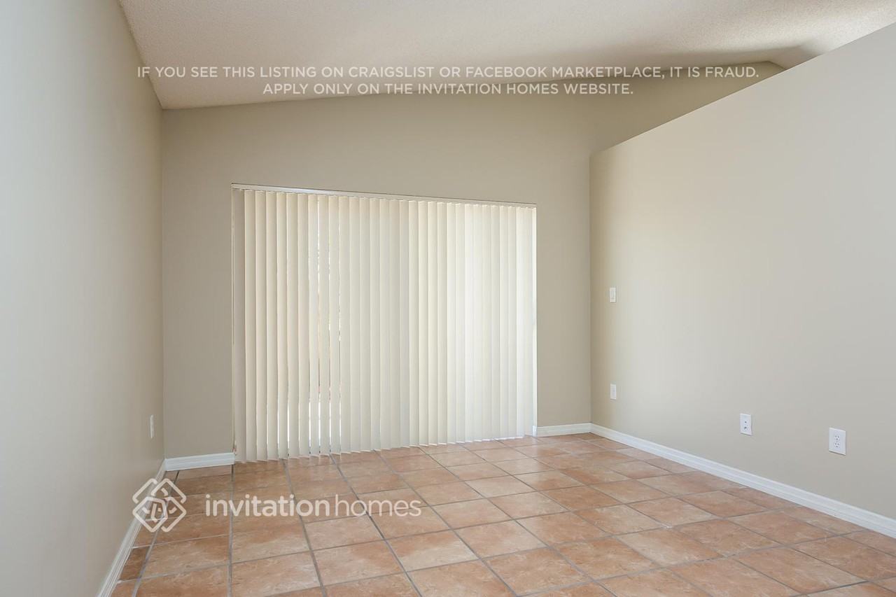 15927 Sw 82nd St - Photo 7 of 21