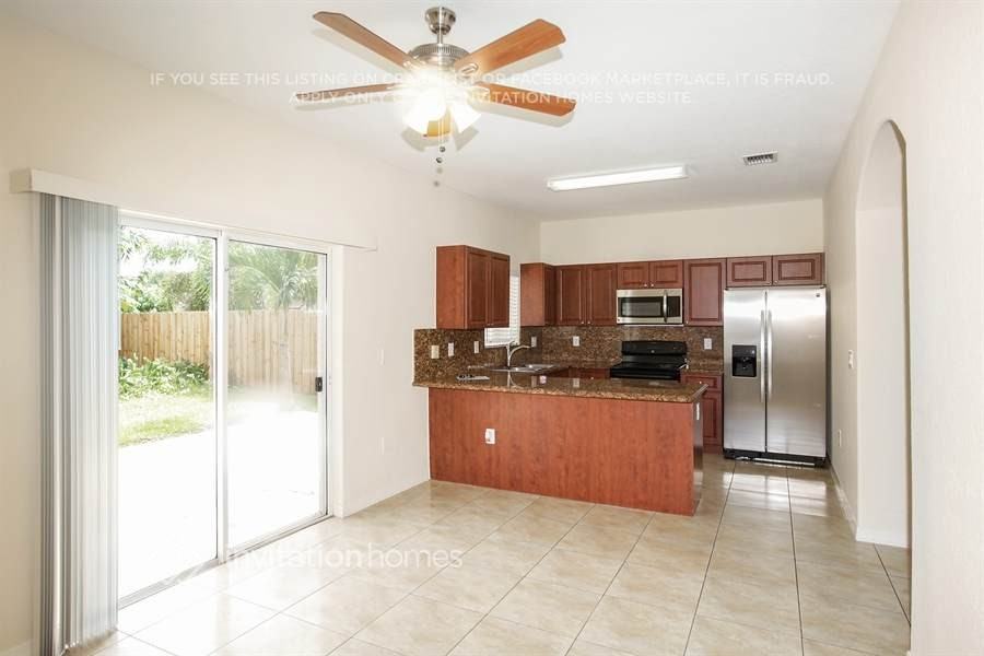 4633 Sw 164th Ct - Photo 3 of 12