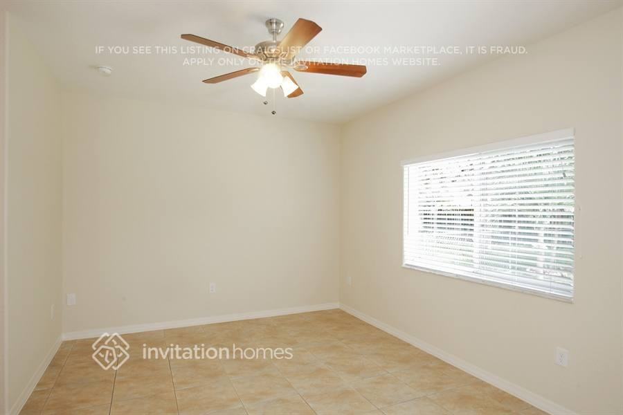 4633 Sw 164th Ct - Photo 5 of 12