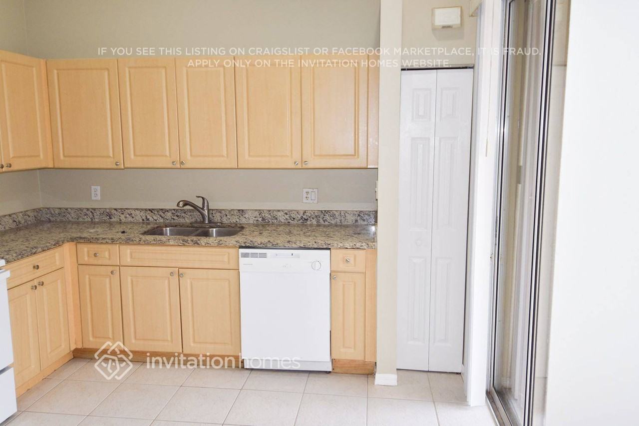 8542 Water Cay - Photo 6 of 12