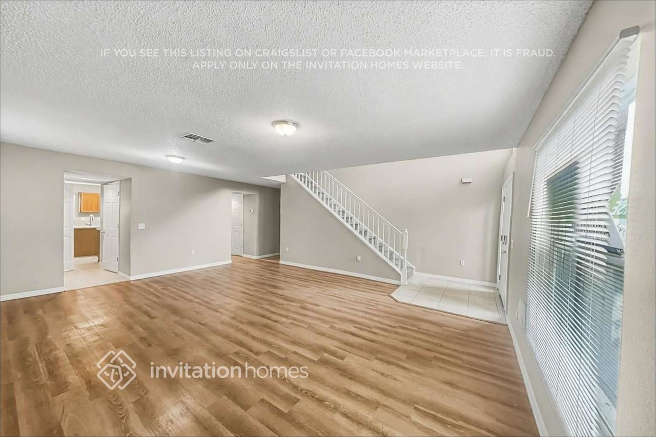 1225 Howland Blvd - Photo 6 of 23