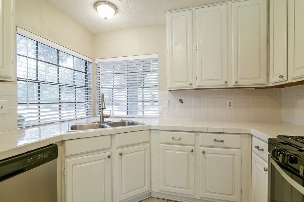 22514 Dabney Manor Ln - Photo 7 of 15