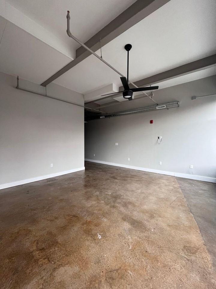 Greenpoint - 419 Lofts - Photo 4 of 10