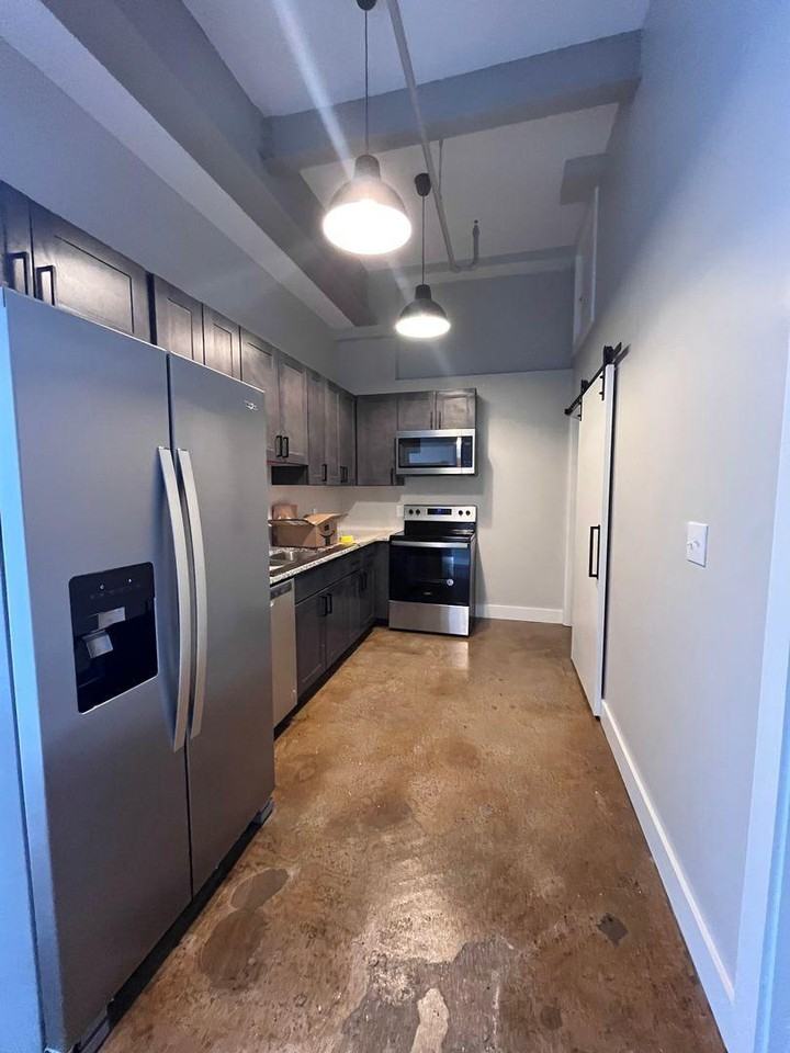Greenpoint - 419 Lofts - Photo 6 of 10