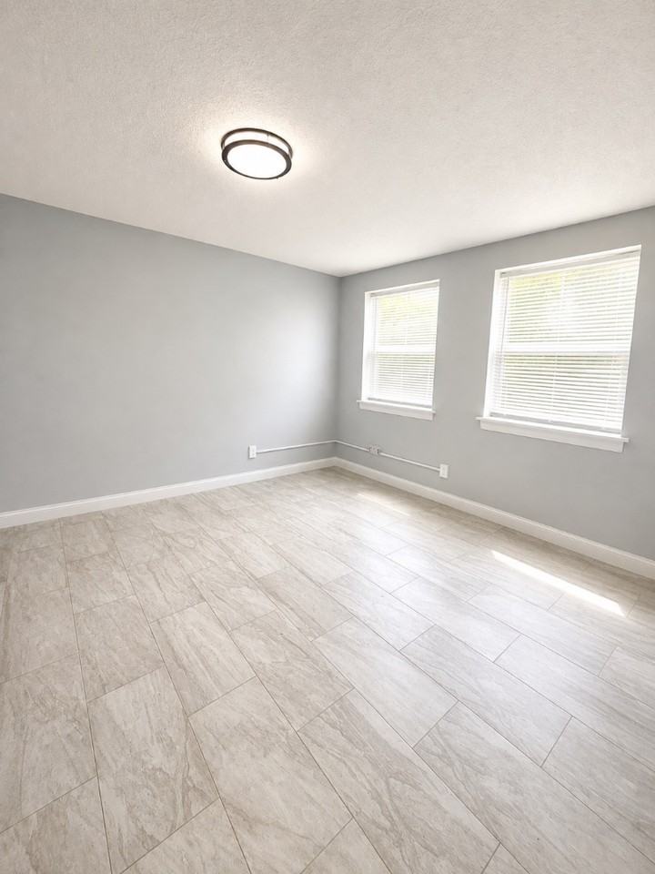 3115 Bracken Woods - Photo 3 of 9