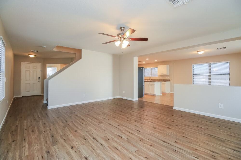 2356 E 35th Ave - Photo 5 of 17
