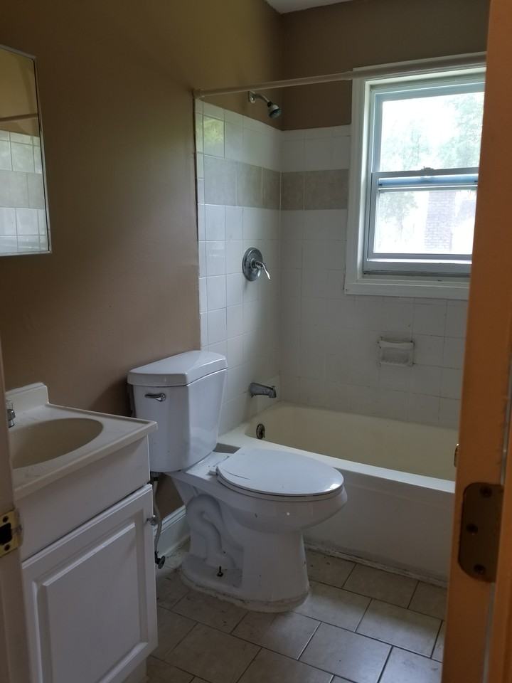 2808 Mayfair Ave #2 - Photo 6 of 9