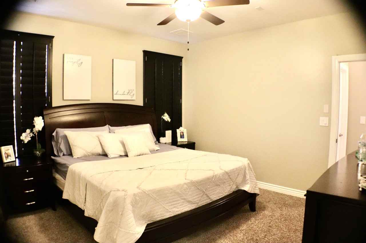 14829 Ted Banks Ave - Photo 2 of 10