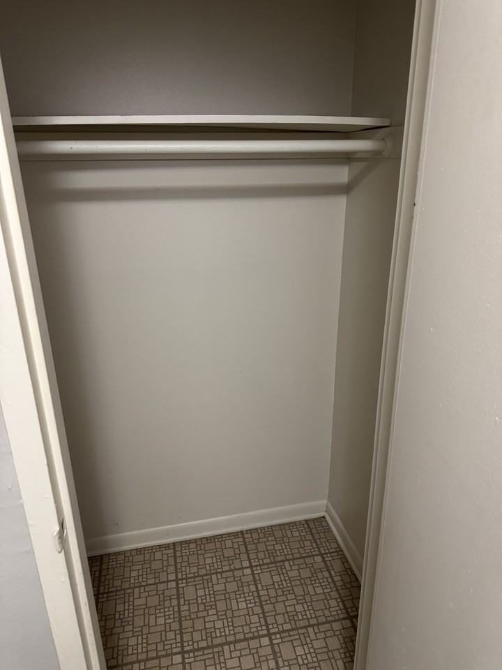 6055 W Appleton Ave #2 - Photo 5 of 12