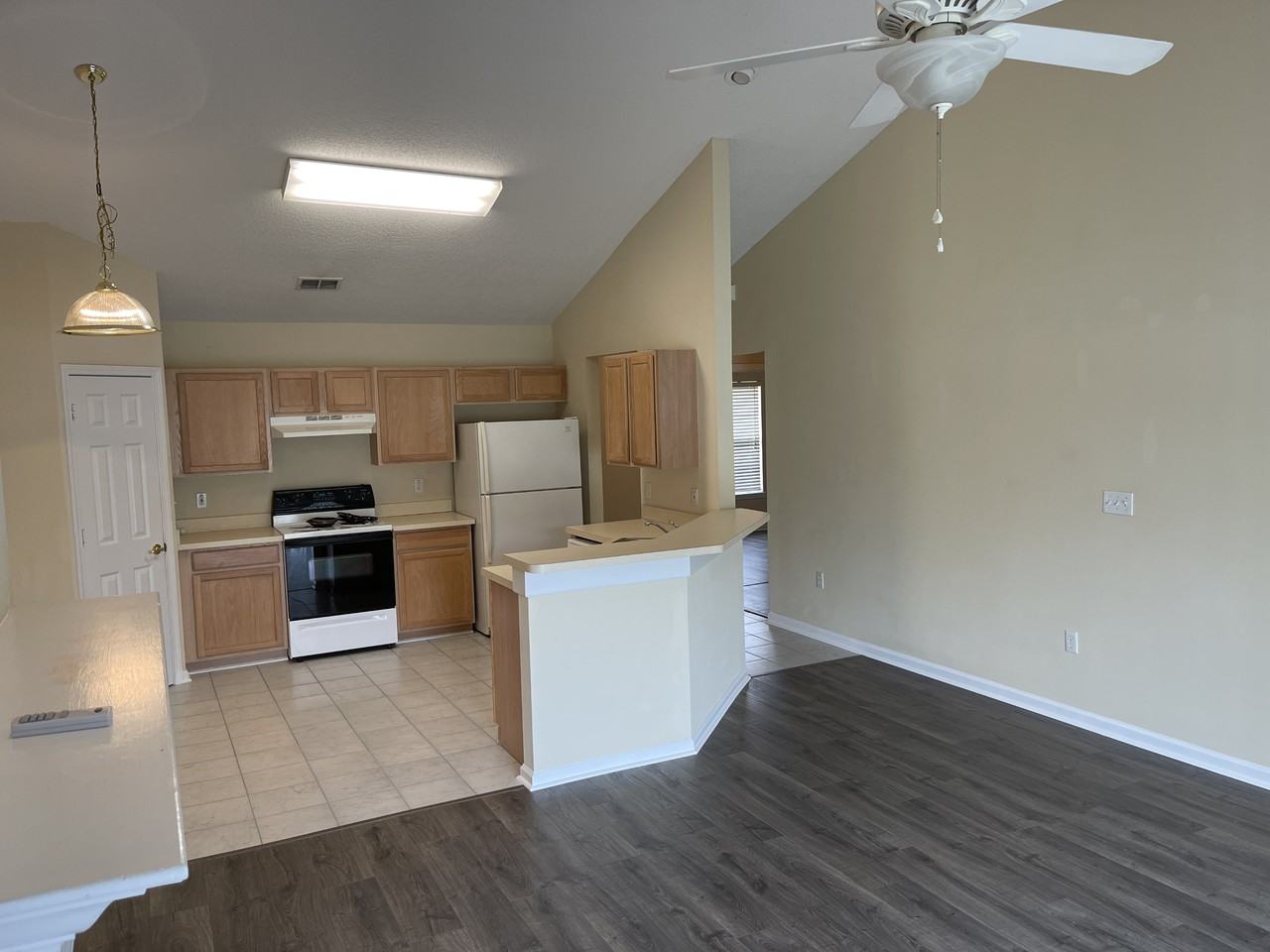 24 Bunker View Dr #A - Photo 3 of 11