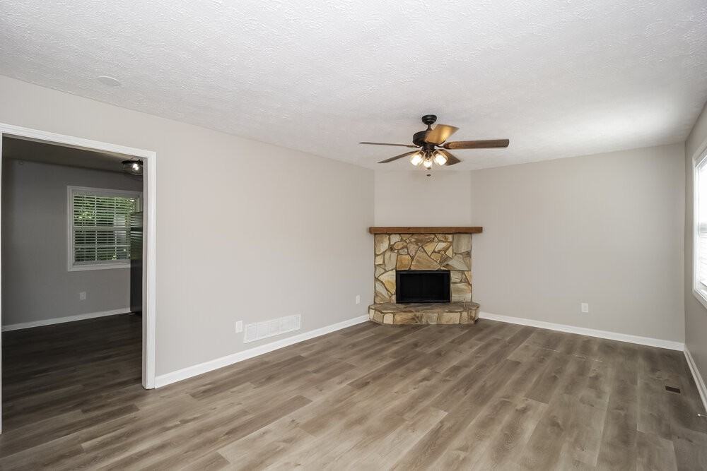 3756 Cherokee Overlook Dr - Photo 7 of 18
