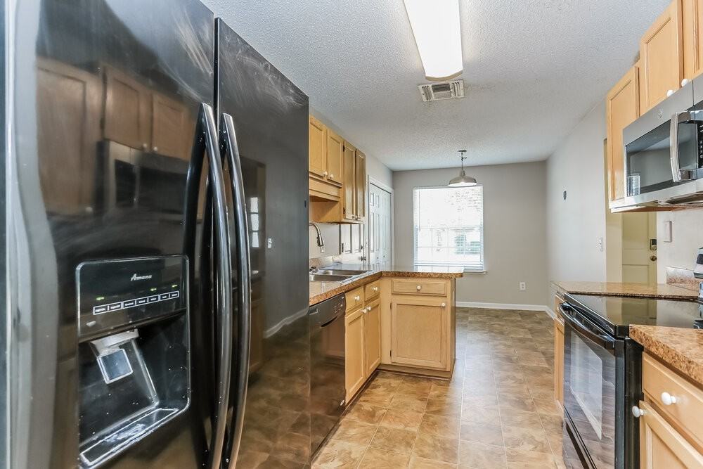1596 Trotters Bend Trl - Photo 7 of 16