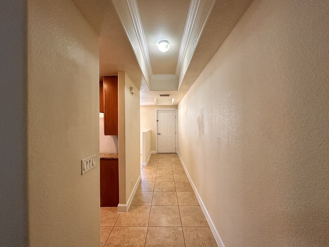 325 Se 23rd Ave #24 - Photo 6 of 25