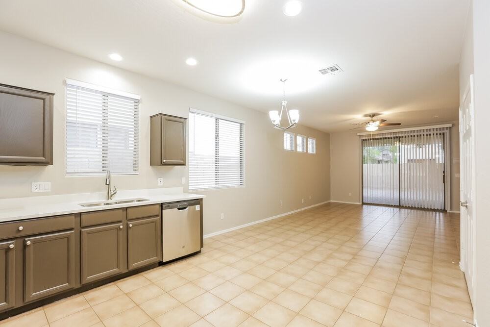 6842 S 26th Pl - Photo 7 of 16