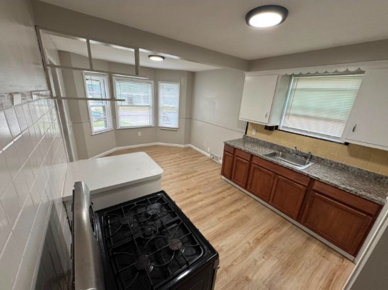 12037 Corbett St - Photo 6 of 13