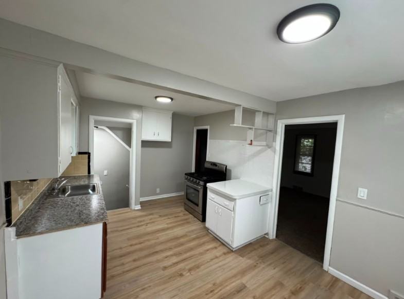 12037 Corbett St - Photo 7 of 13