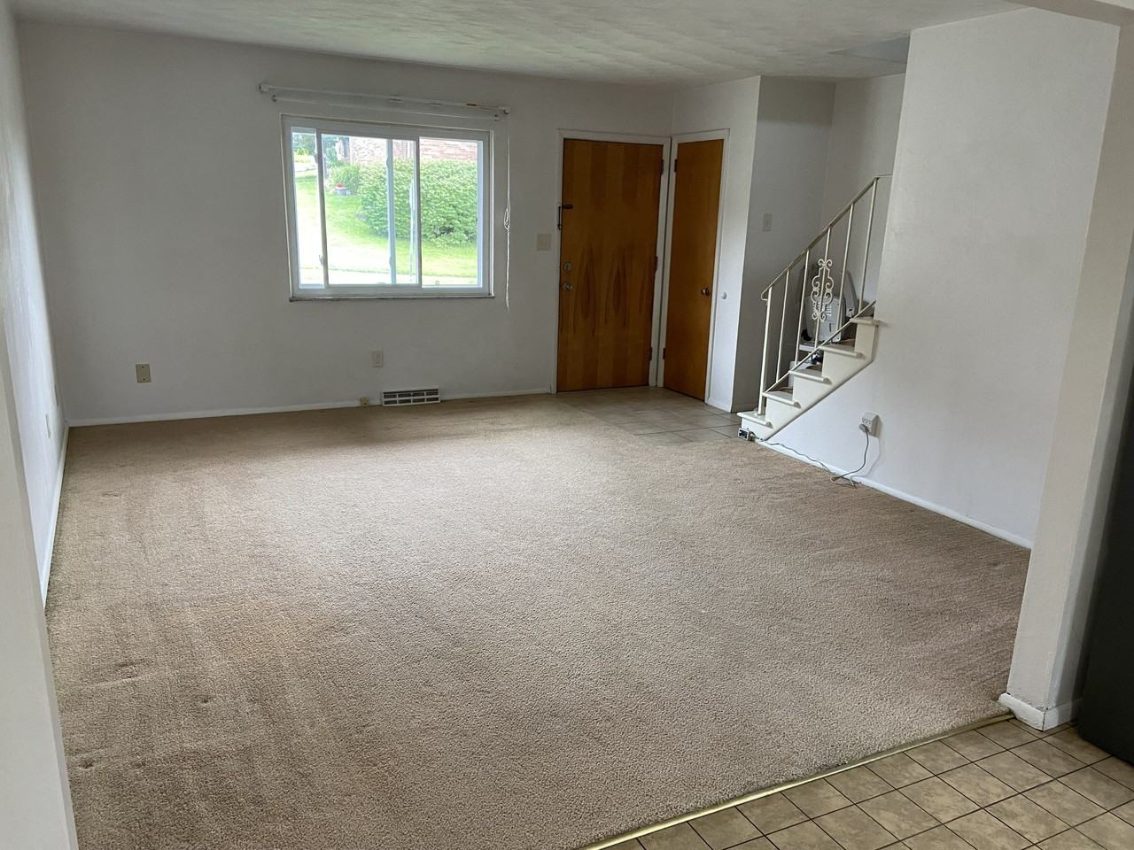 1244 Cliffside St #1250 - Photo 3 of 23