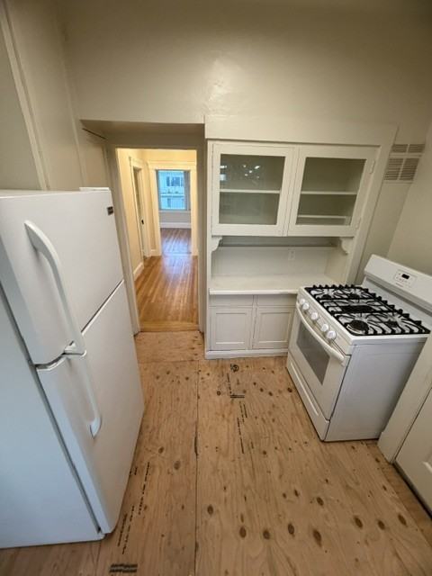 285 Van Buren Ave #4 - Photo 6 of 8