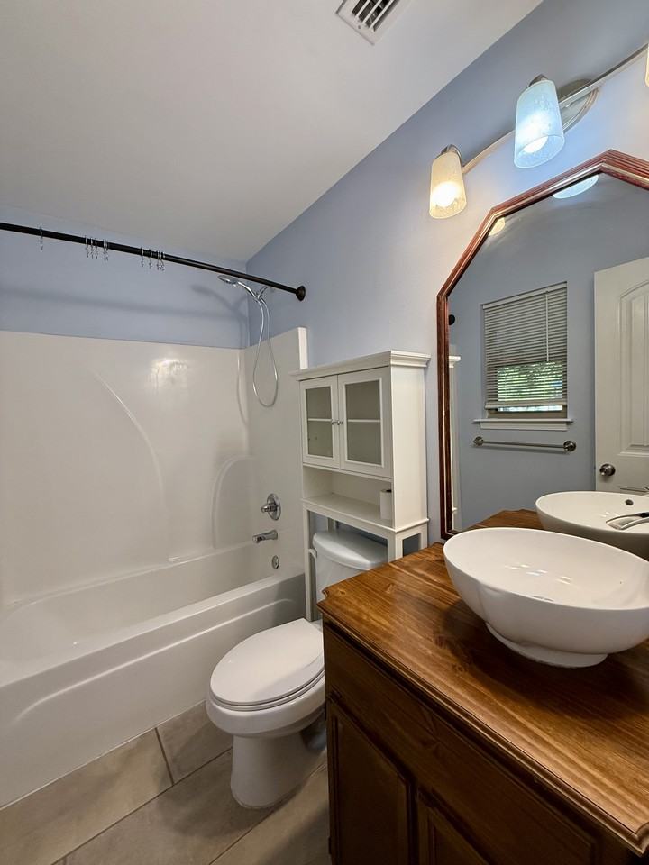 17048 Harry Jones Rd - Photo 5 of 11