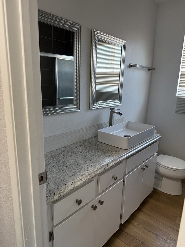 1505 Blackoak Dr #1501 - Photo 5 of 15