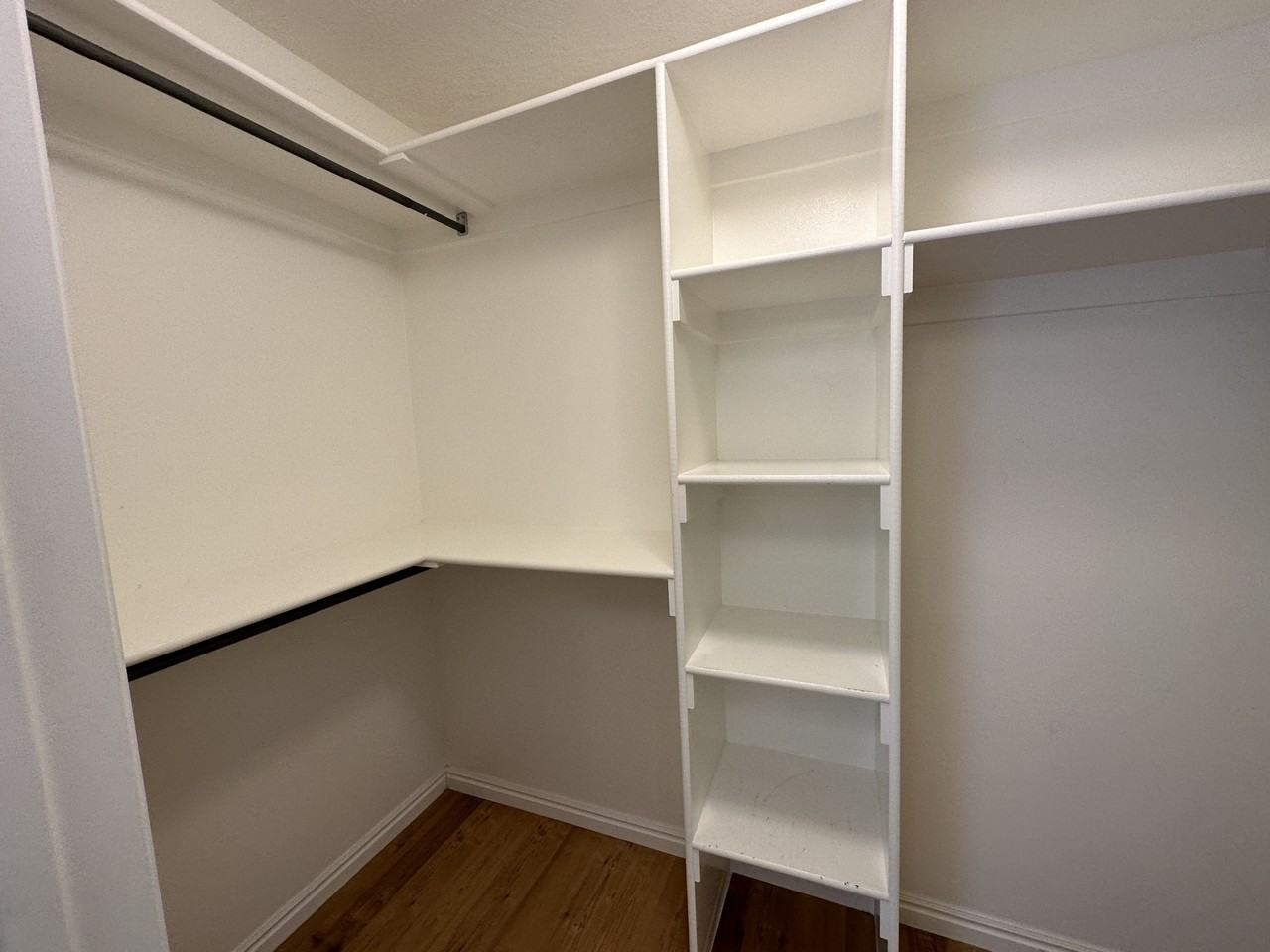 735 Ne, #B - Photo 6 of 12