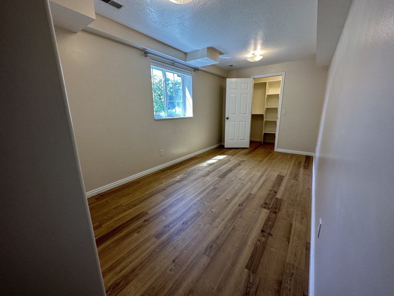 735 Ne, #B - Photo 7 of 12