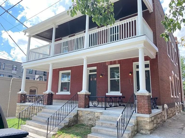 540 Olive St #538OLIVE - Photo 2 of 37