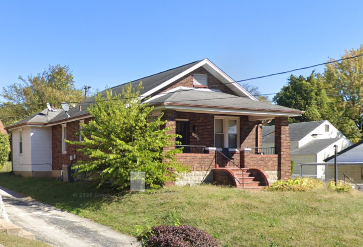 2409 Shannon Ave - Photo 4 of 4