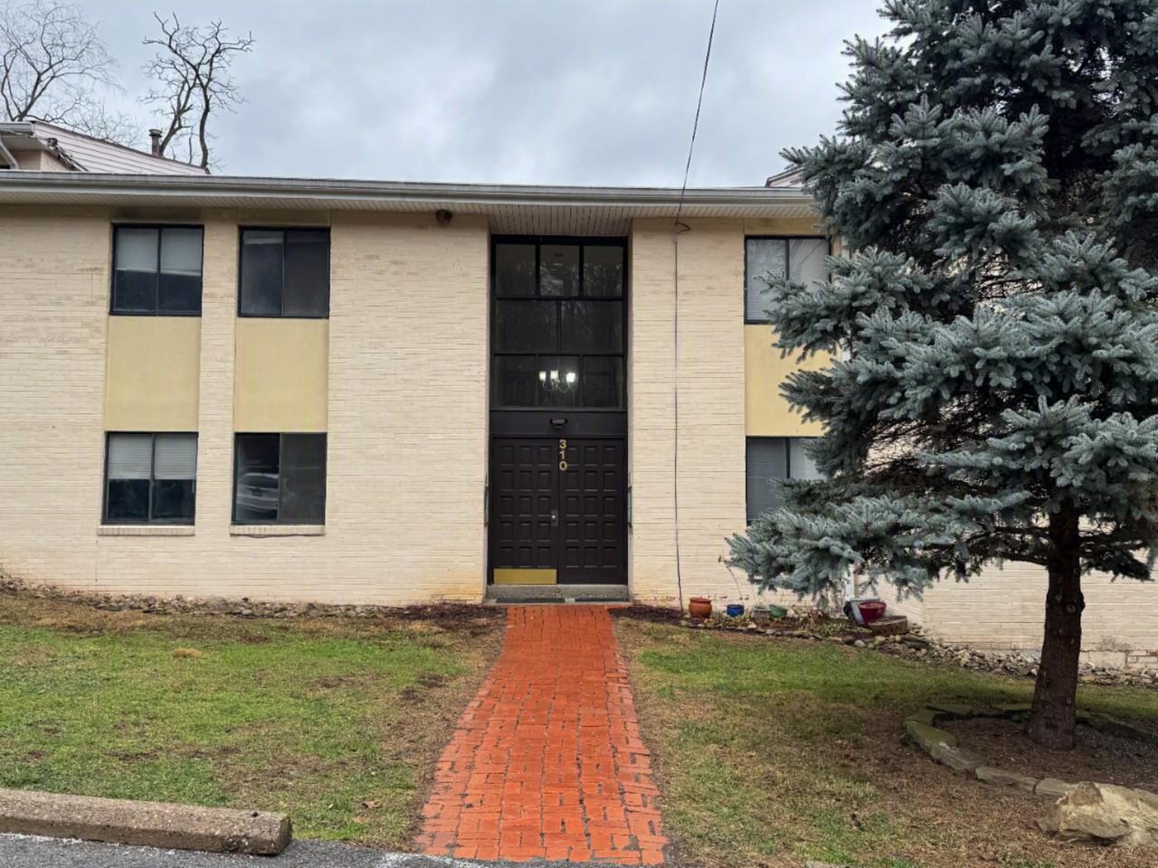 310 Abbeyville Rd #C - Photo 2 of 22