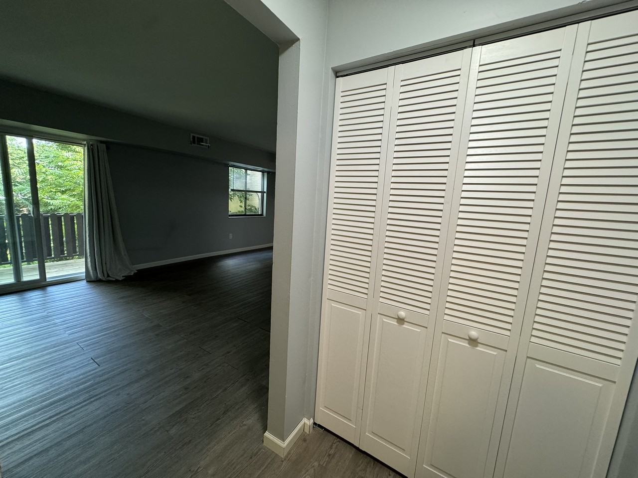 310 Abbeyville Rd #C - Photo 6 of 22