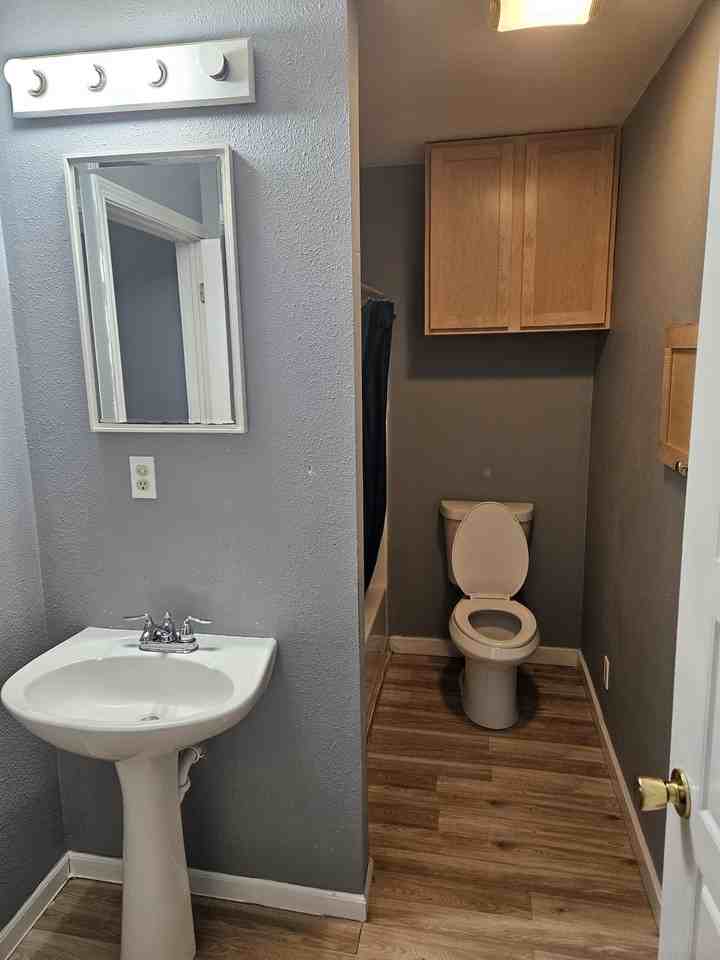 302 7th Ave - Photo 5 of 13