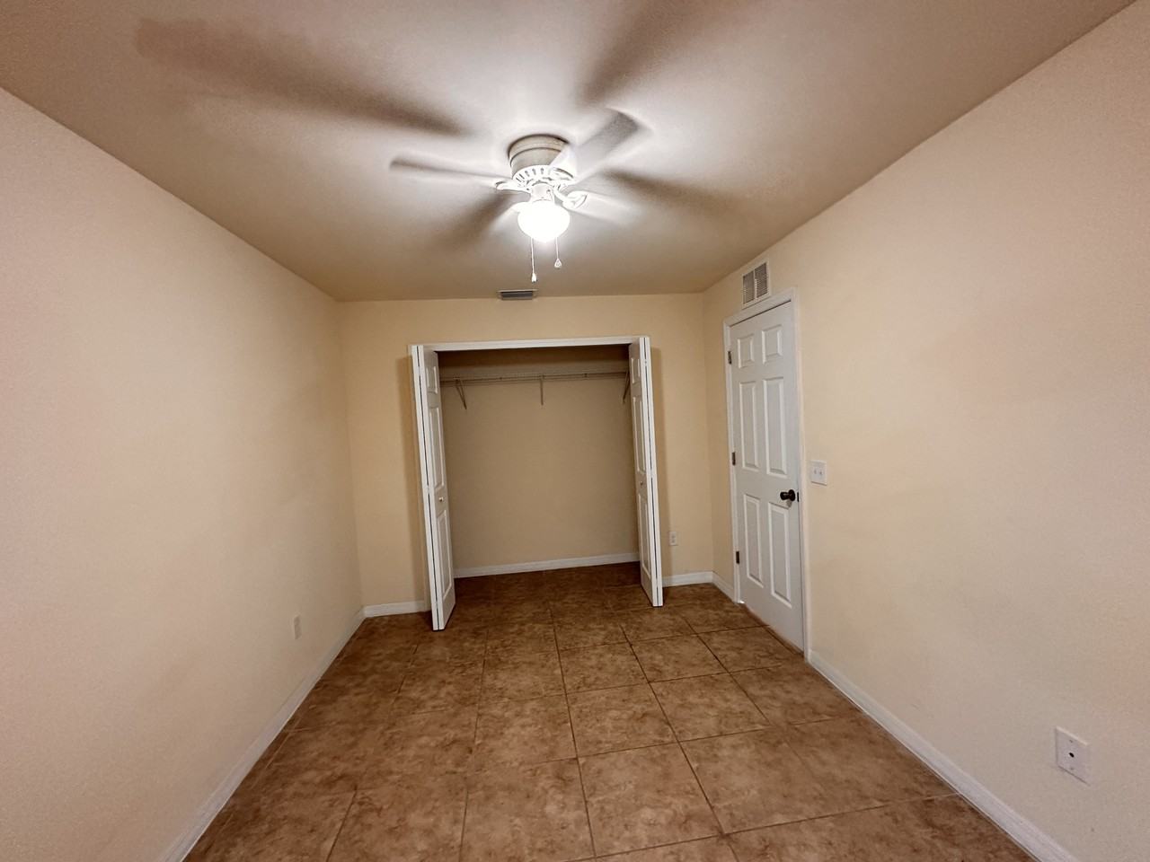 728 Se 4th Ter - Photo 4 of 19