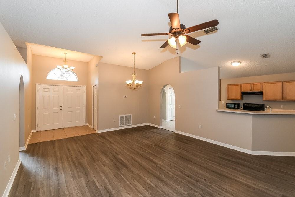 3236 Carlotta Rd - Photo 3 of 16