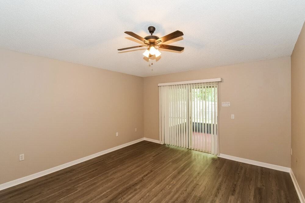 3236 Carlotta Rd - Photo 5 of 16