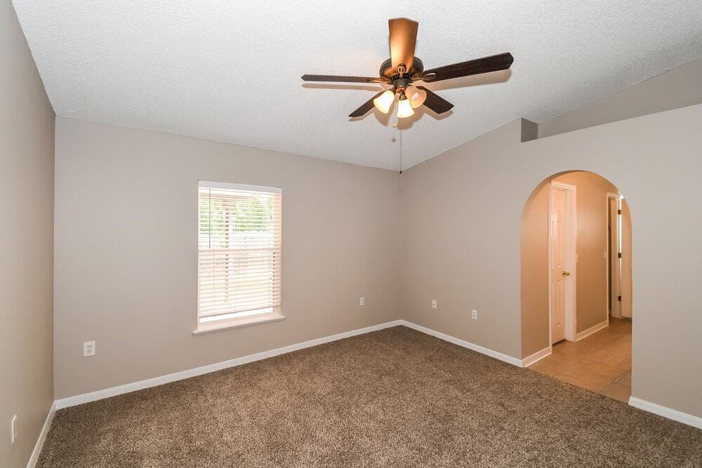 3236 Carlotta Rd - Photo 7 of 16