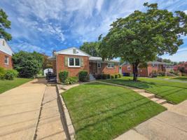 featured image of 5921 Arlington Blvd