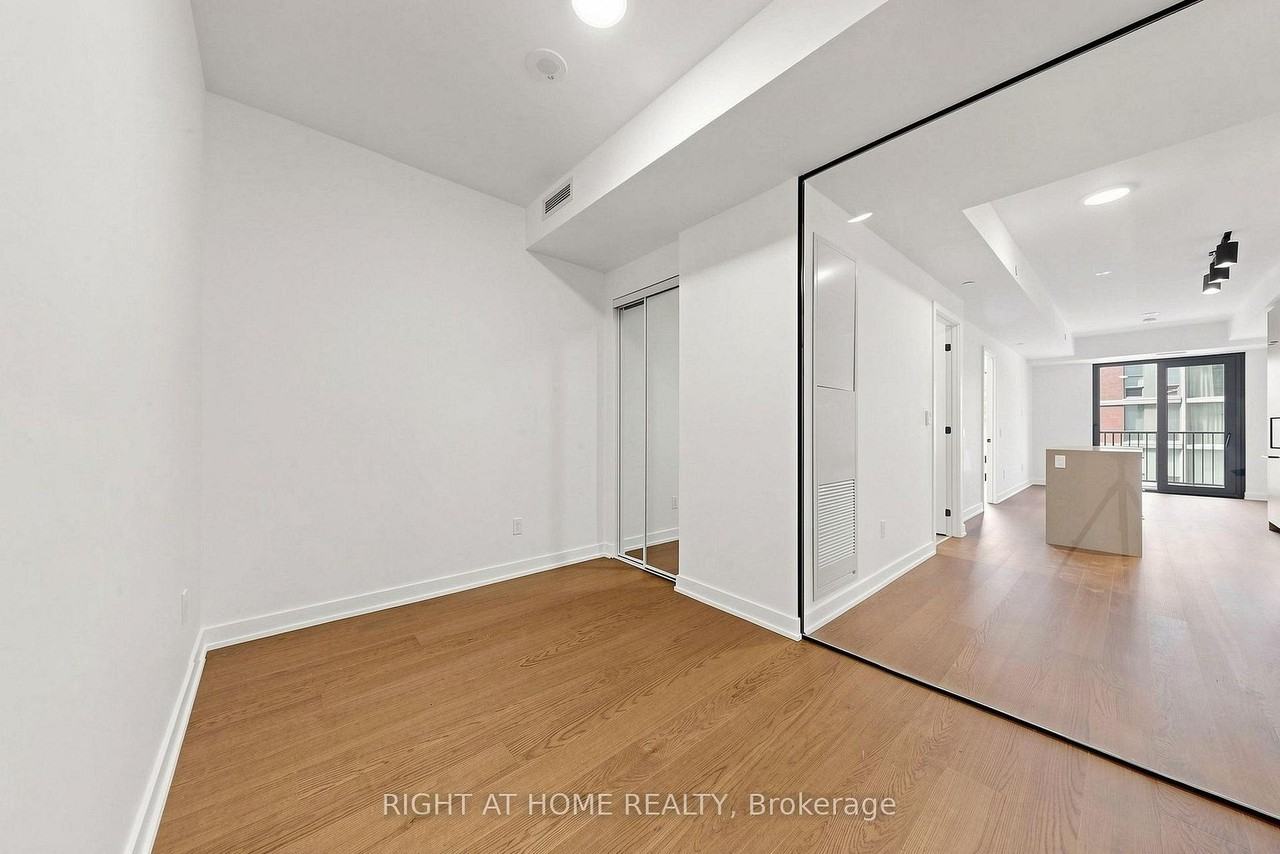 91 Montclair Avenue #521 - Photo 5 of 13