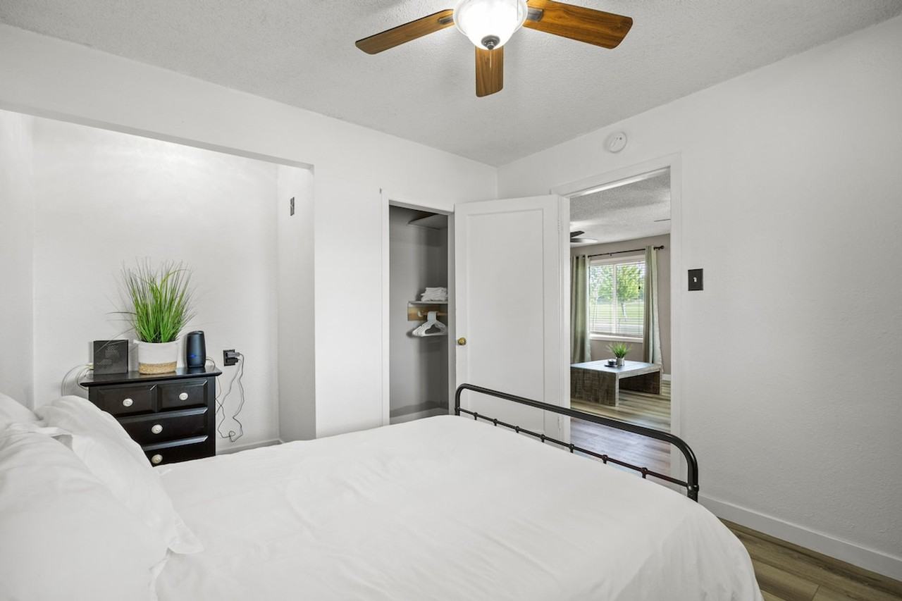 600 Ne 3rd St #1529260P - Photo 5 of 30