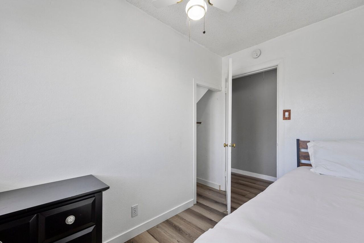 600 Ne 3rd St #1529260P - Photo 6 of 30