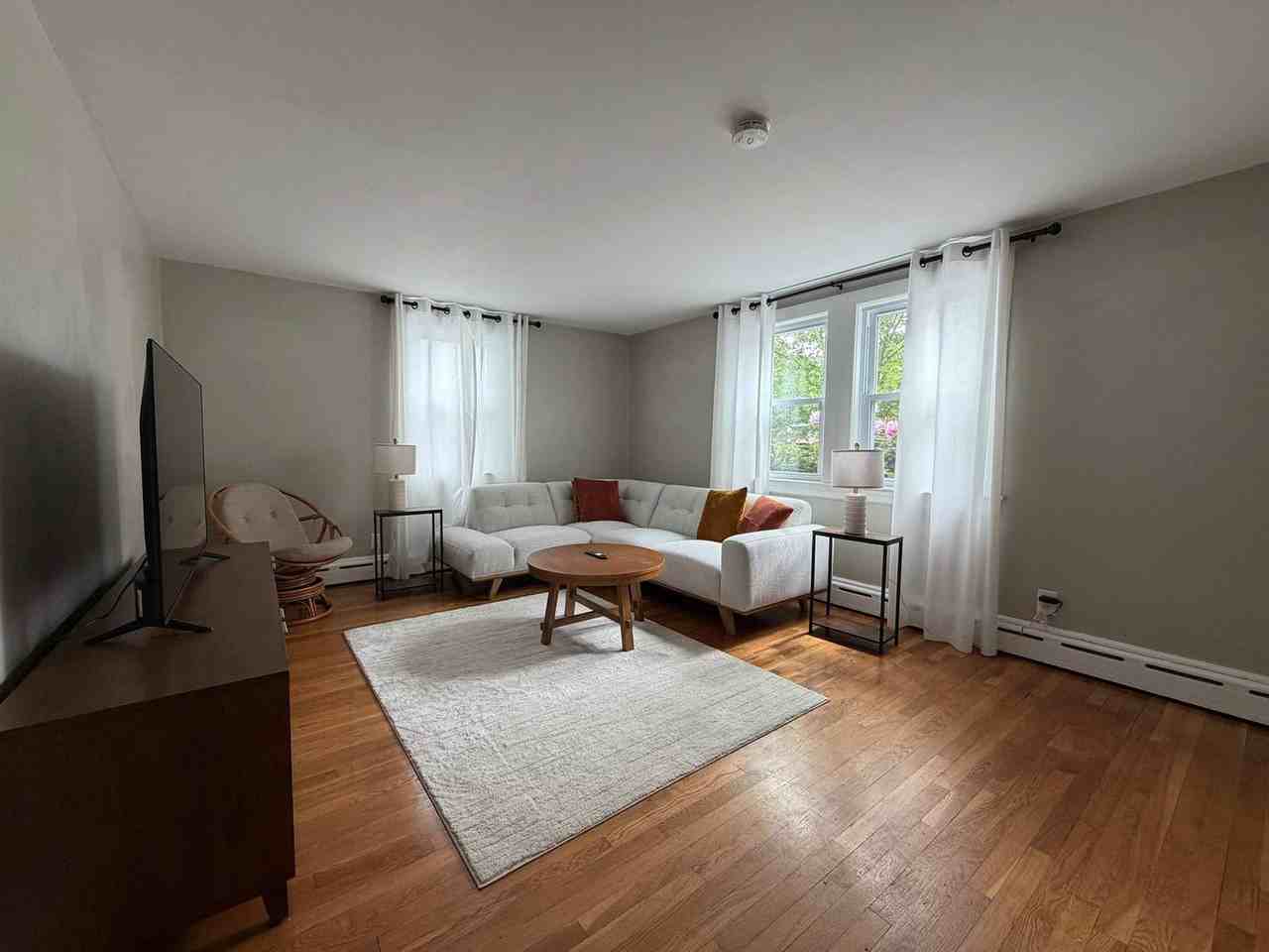 67 Carpenter St #1593871P - Photo 3 of 20