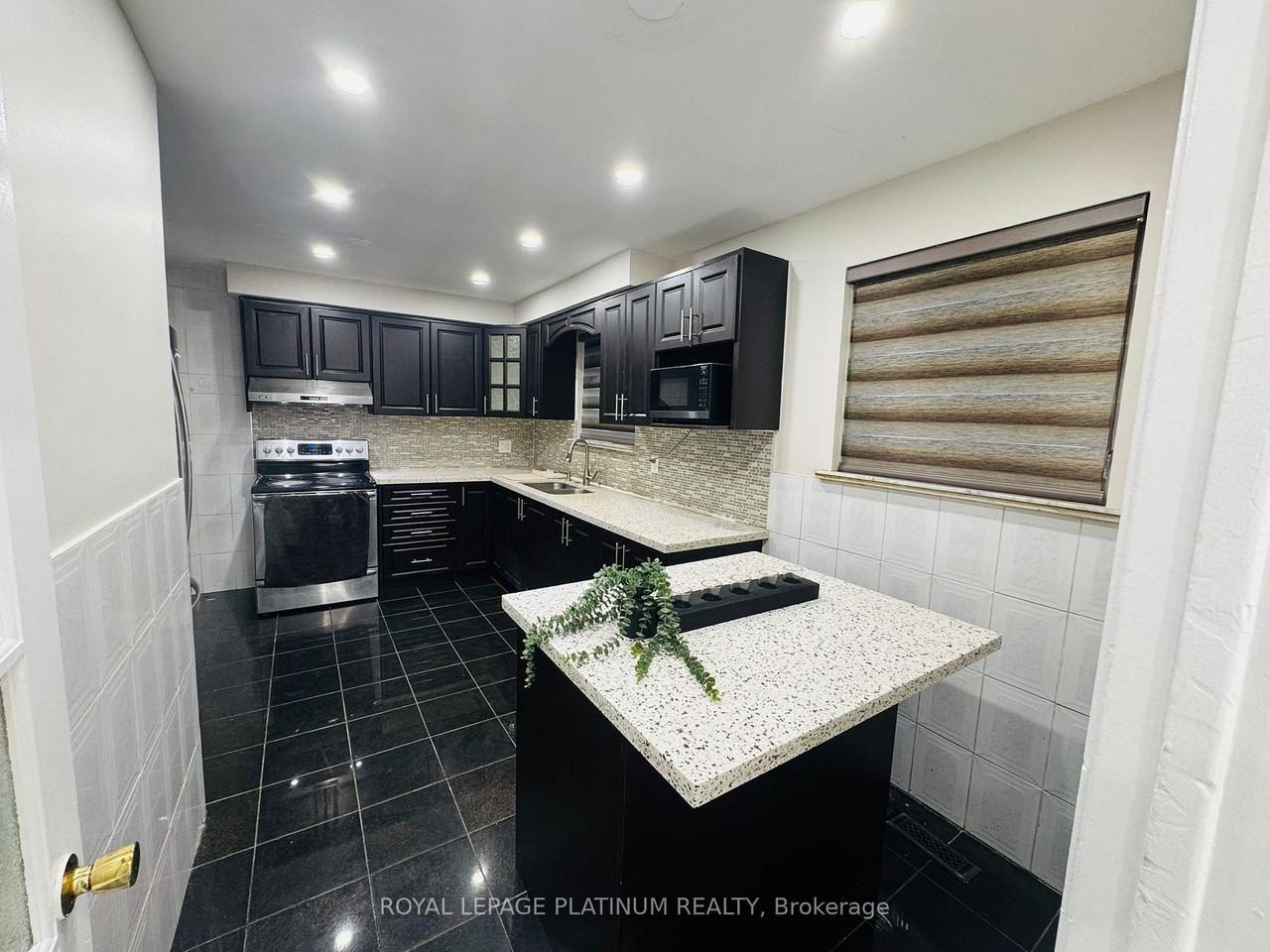 7073 Magic Court - Photo 3 of 18