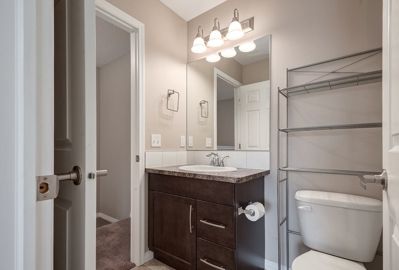 308 Windstone Gdns Sw - Photo 6 of 25