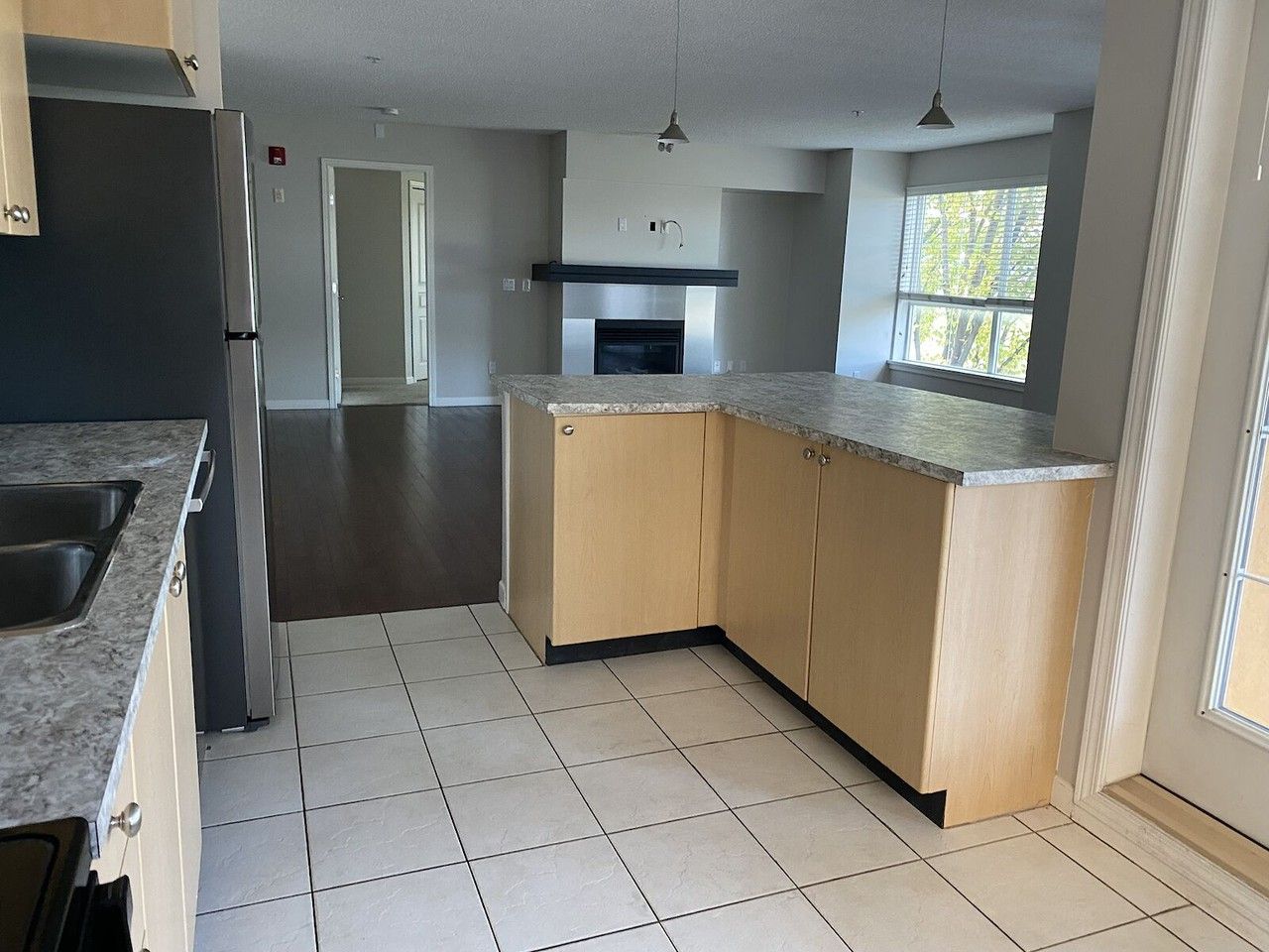 25 Richard Pl Sw - Photo 4 of 25