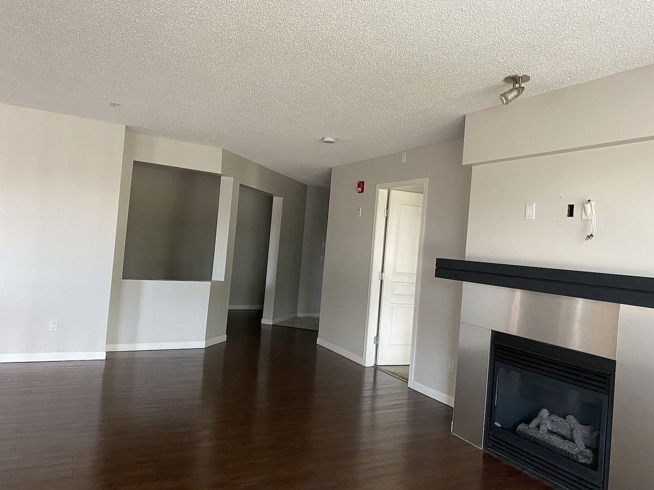 25 Richard Pl Sw - Photo 7 of 25