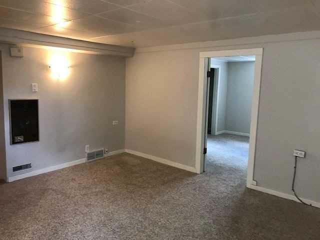 1719 17 Ave Nw - Photo 3 of 19