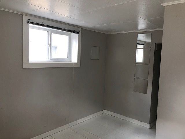 1719 17 Ave Nw - Photo 4 of 19
