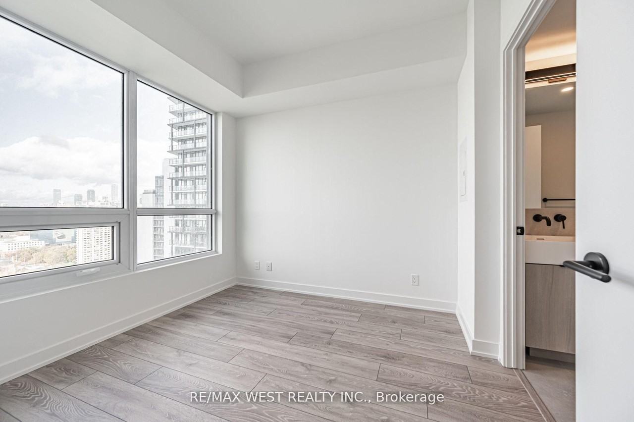 108 Peter Street #2601 - Photo 5 of 6