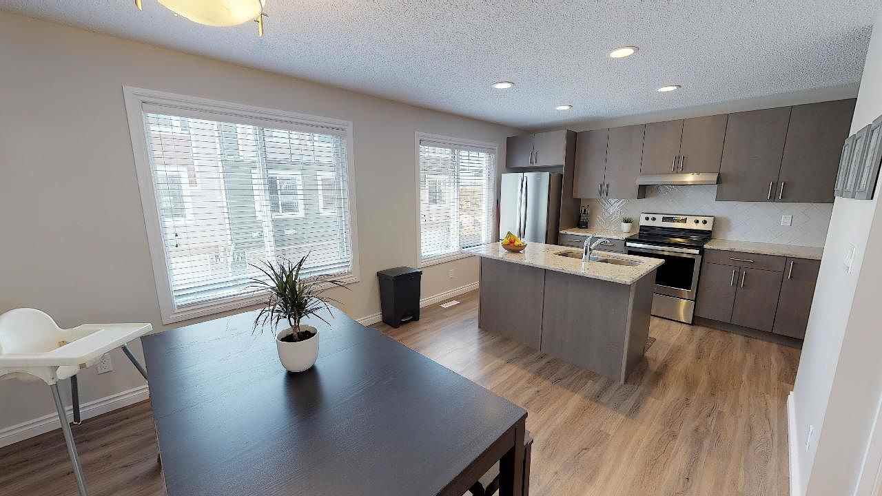 61 Windrose Dr - Photo 4 of 12