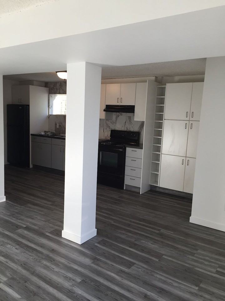920 5 Ave Sw - Photo 6 of 12